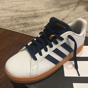 Adidas Unisex White Navy Gum Leather Sneaker